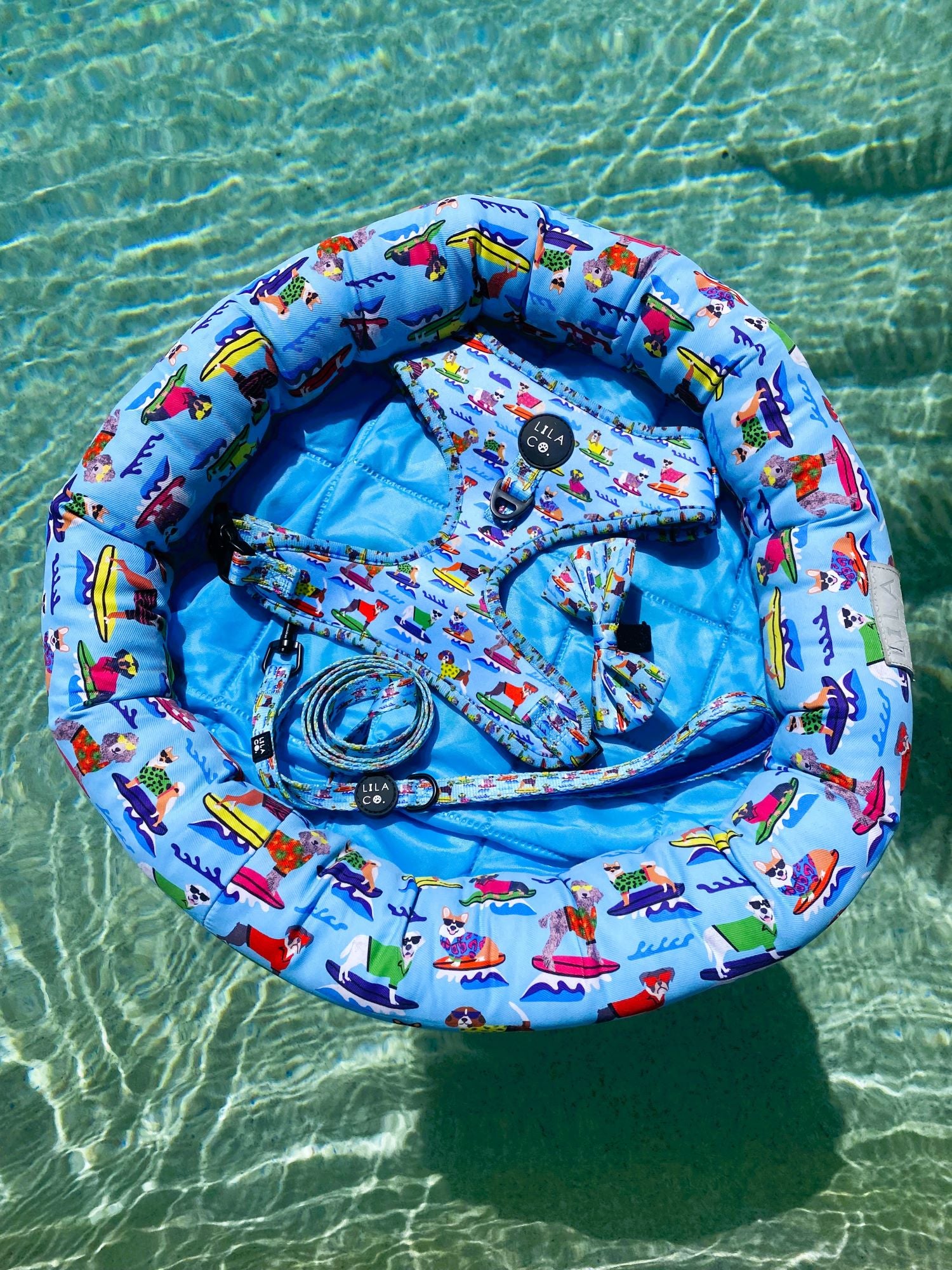 Blue Cooling Pet Bed Surf Dogs Print Flat Lay Image Outdoor Dog Bed Outdoor Pet Bed Cooling Dog Bed Summer  Australia Pet Supplies Australia Dog Accessories Pet Accessories 